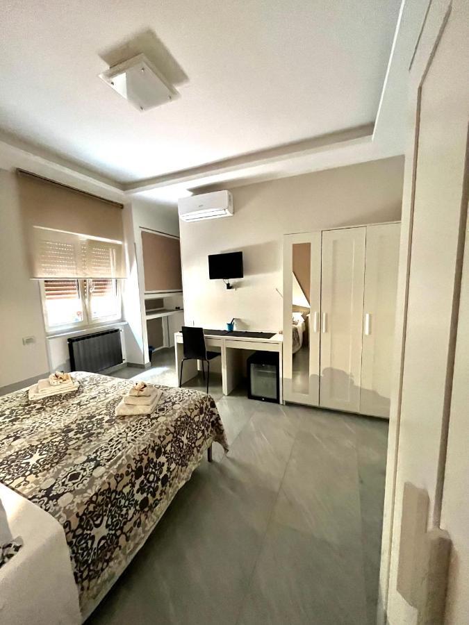 Апартаменти La Casa Di Sassa Неаполь Екстер'єр фото